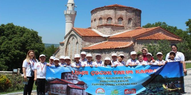 “Tarım Kampında Lider Çocuklar” Belgelerini Aldı