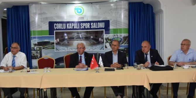 Başkan Albayrak Kurmayları İle Yağmur Tedbirlerini Değerlendirdi