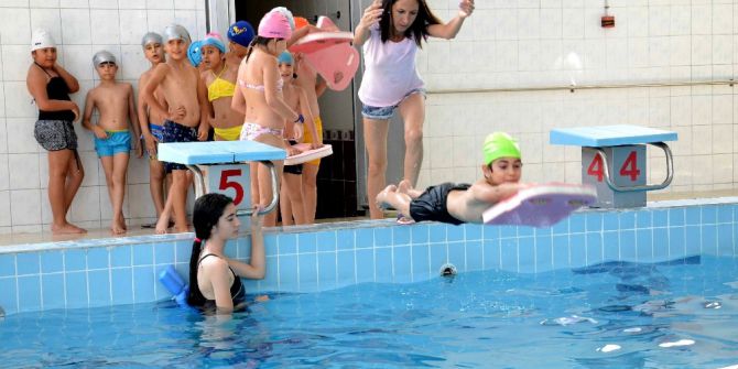 İl Spor Merkezleri Yüzme Kursları Başladı