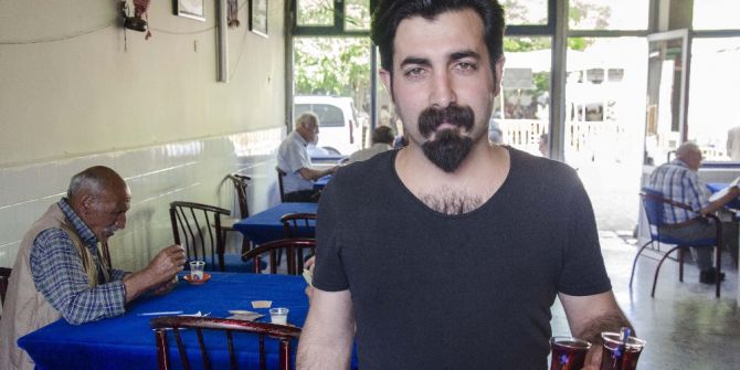 Öğretmen Olarak Atanamayınca Çaycı Oldu