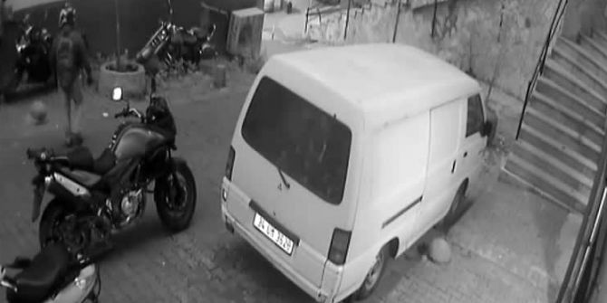 10 Bin Liralık Motosikletin Çalınma Anı Kamerada