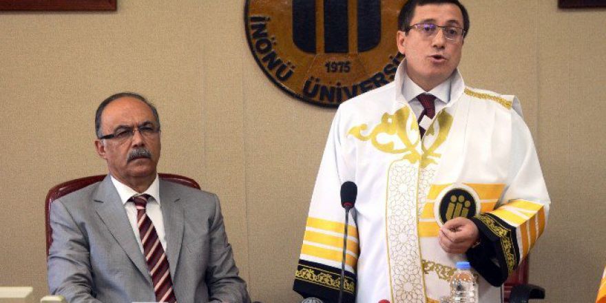 İnönü Üniversitesi’nde Devir Teslim Töreni