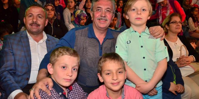 Başkan Çetin, Ramazan Etkinliklerinde Hemşehrilerini Yalnız Bırakmıyor