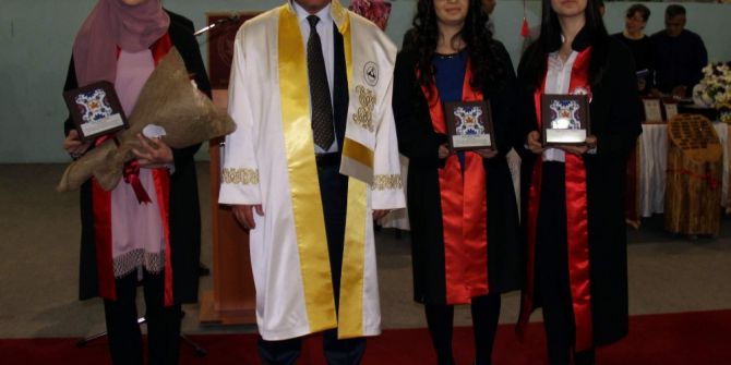 Erü İibf Fakültesi 35. Dönem Mezunlarını Verdi