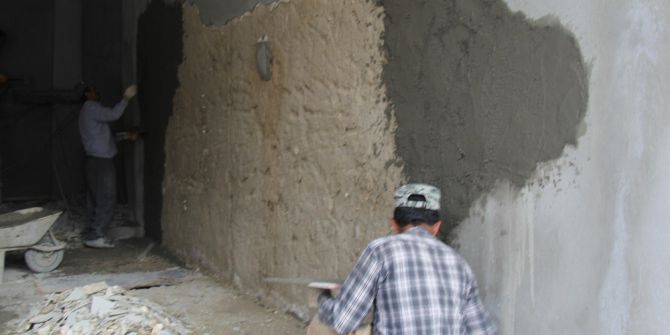 İnşaat İşçilerinin Zorlu Mesaisi