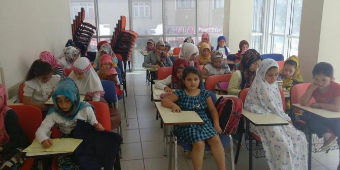 Darıca Bilgi Evleri Yaza ’Merhaba’ Dedi