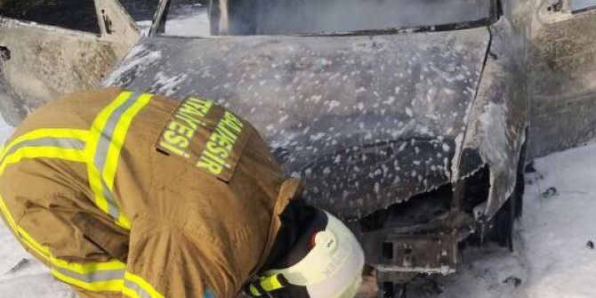 Otomobili Gözü Önünde Yandı