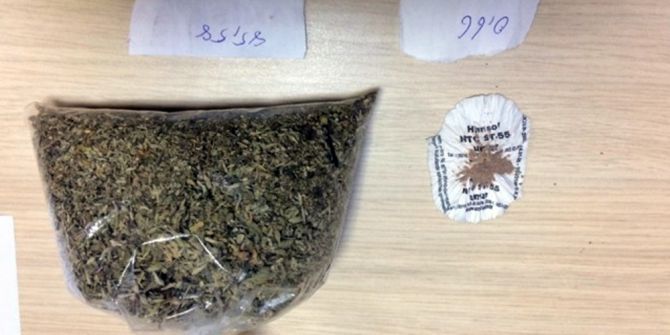 Sırt Çantasındaki Uyuşturucuyla Yakalandı