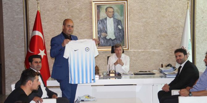 Bitlis Valisinden Tatvan Gençlerbirliğine Destek