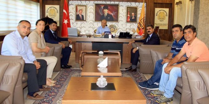 Genel-iş Sendikası Genel Başkanı Çalışkan Dü Rektörü Gül İle Sorunları Görüştü