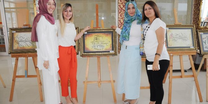 Kaligrafi Sergisi Açılmadan Eserler Satıldı