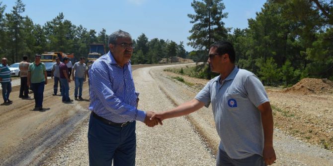 Manavgat Yeniköy Mahalle Yolu Asfaltla Buluştu