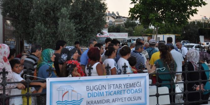 Didim Ticaret Odasından İftar Yemeği