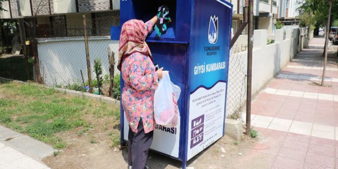 Hayırseverlerden Giysi Kumbaralarına Yoğun İlgi