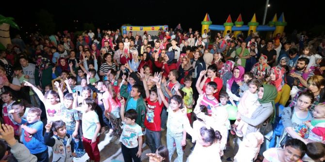 Adapazarı Belediyesi’nin Ramazan Şenlikleri Devam Ediyor