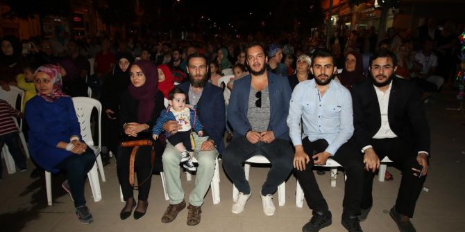 Ramazan Etkinliklerinde ‘Payitaht Abdülhamit’ Dizisi Oyuncusuna Yoğun İlgi