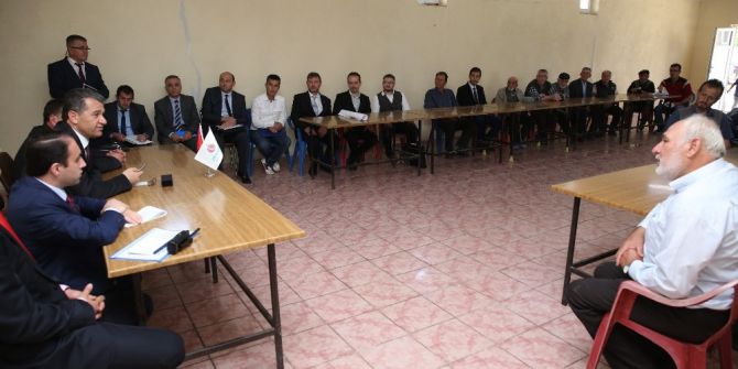 Vali Çelik, Emircik Mahallesi Sakinleriyle Bir Araya Geldi