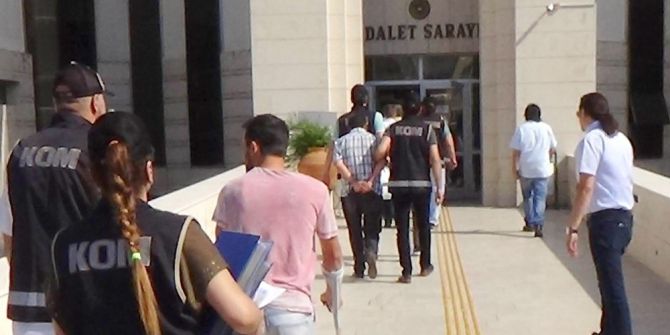 Edremit’te Suç Çetesi Çökertildi