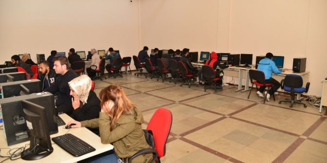 Başarılı 62 Kursiyere Sertifika Verildi