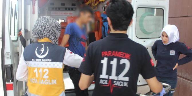 Uyuşturucu Kullanan Genç Hastaneye Kaldırıldı