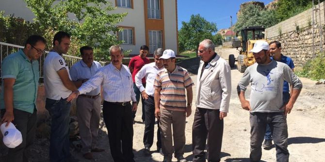 Adilcevaz’da Yol Ve Çevre Düzenleme Çalışmaları