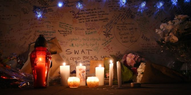 Londra’da Yanan Binadaki Kurbanların Kimlikleri Tespit Edilemiyor