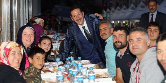 Kışla’da 750 Metre Uzunluğunda Dev İftar