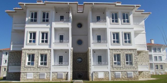Toki Çeşme’de Daire Teslimine Başlıyor