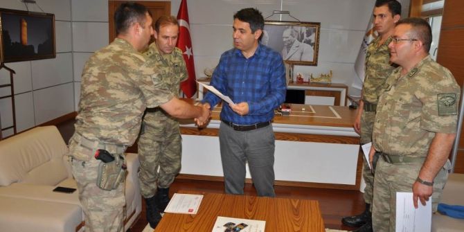 Jandarma Personeli Başarı Belgesi İle Ödüllendirildi