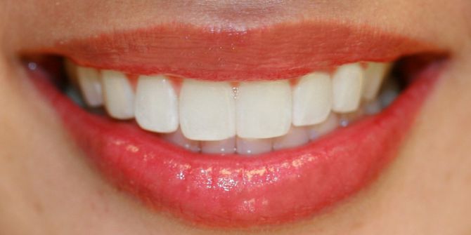 Etkileyici Ve Doğal Gülüşün Sırrı