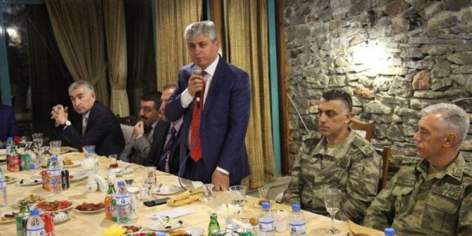 Vali Doğan İftarda Korucularla Bir Araya Geldi