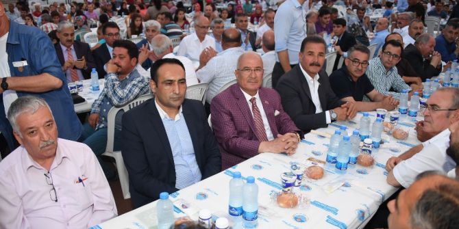 Başkan Kocamaz, Toroslar Halkı İle İftarda Buluştu