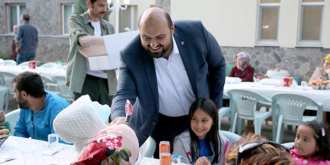 Aziziye’de Şehit Aileleri Ve Gaziler İftar Sofrasında Buluştu