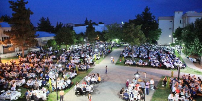 Gaün’de Geleneksel İftar Yemeği