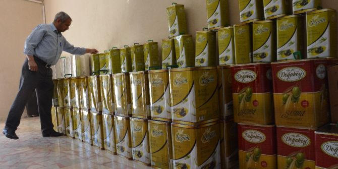 Siverek’te 2 Ton Kaçak Zeytinyağı Ele Geçirildi