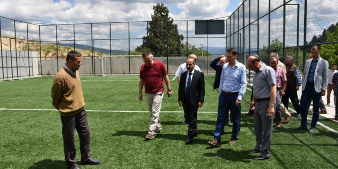 Vali Mehmet Aktaş Arıcak Köyünü Ziyaret Etti