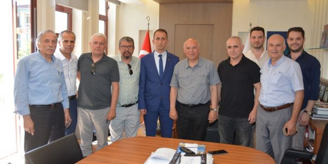 Tekirdağspor’un Yeni Yönetiminden Başkan Eşkinat’a Ziyaret