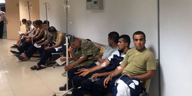 Askerler Gıda Zehirlenmesi Şüphesiyle Hastaneye Kaldırıldı