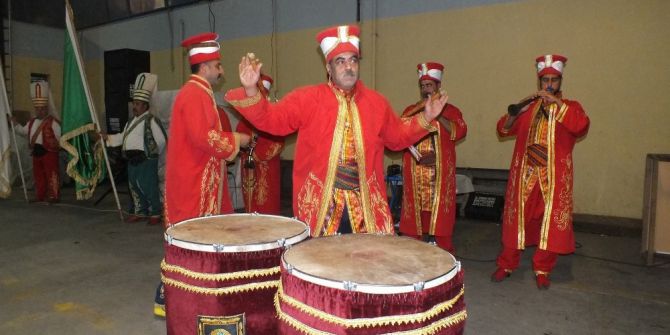 Milas’ta Mehteran Eşliğinde İftar Yemeği