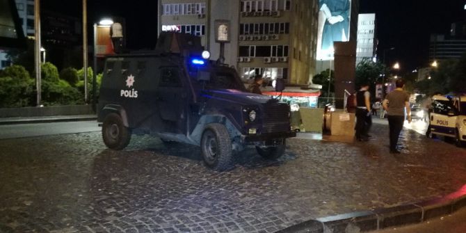 İstanbul Polisinden Mecidiyeköy’de Uygulama