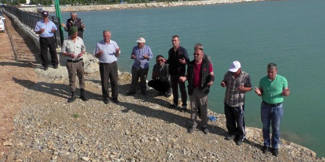 Beyşehir Gölü’nde Yasak Bitti, Balıkçılar Dualar Eşliğinde Avlanmaya Çıktı
