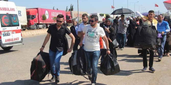 Suriyelilerin ’Vatan Özlemi’ Kuyruğa Dönüştü