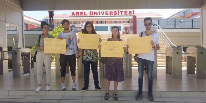 İşine Son Verilen Hocaları İçin Eylem Yaptılar