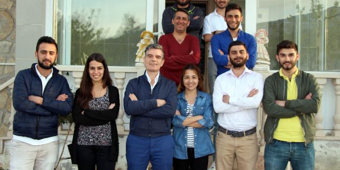 İtalyan Genç Kadının Baba Sevinci