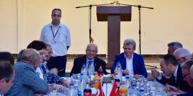 Başkan Albayrak İftar Programına Katıldı