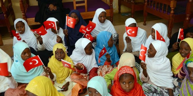 Kenyalı Çocukların Türk Bayrağı Sevgisi