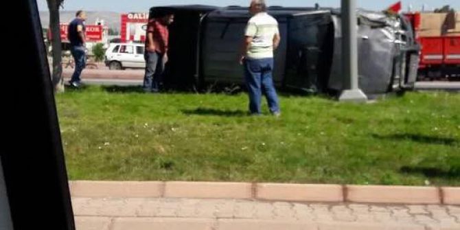 Kamyonet Böyle Takla Attı