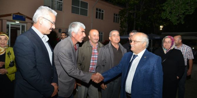 Şehit Aileleri Derneğinden Semazen Gösterili İftar