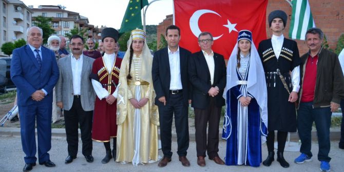 Kuzey Kafkas Kültür Derneği İftar Programında Çerkes Ve Abhazlar Bir Araya Geldi