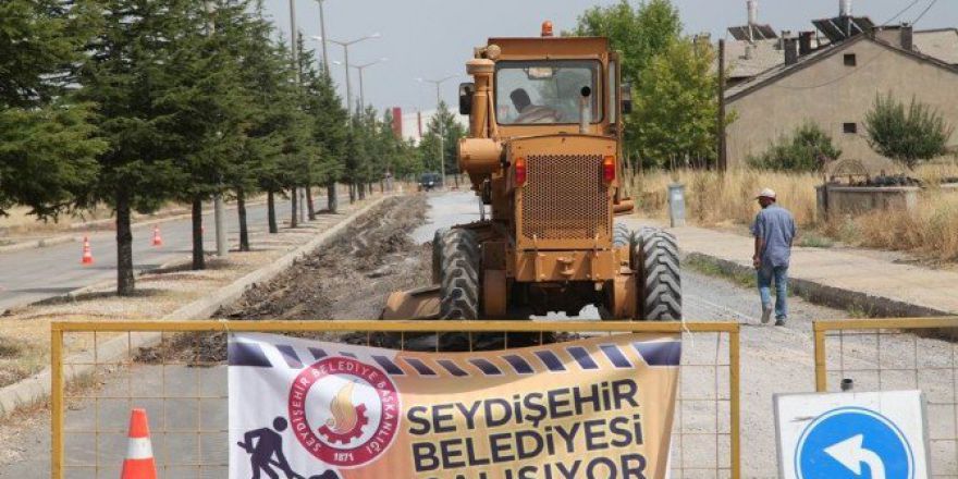Seydişehir Belelediyesi, Bozuk Yolları Onarıyor